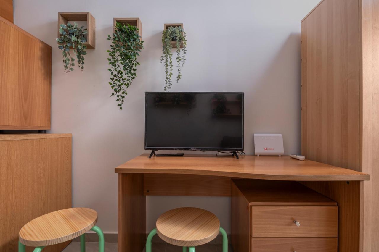 Kosmos Service Apartment Beautiful Studio 1 With Additional Cost Parking Tesalónica Exterior foto